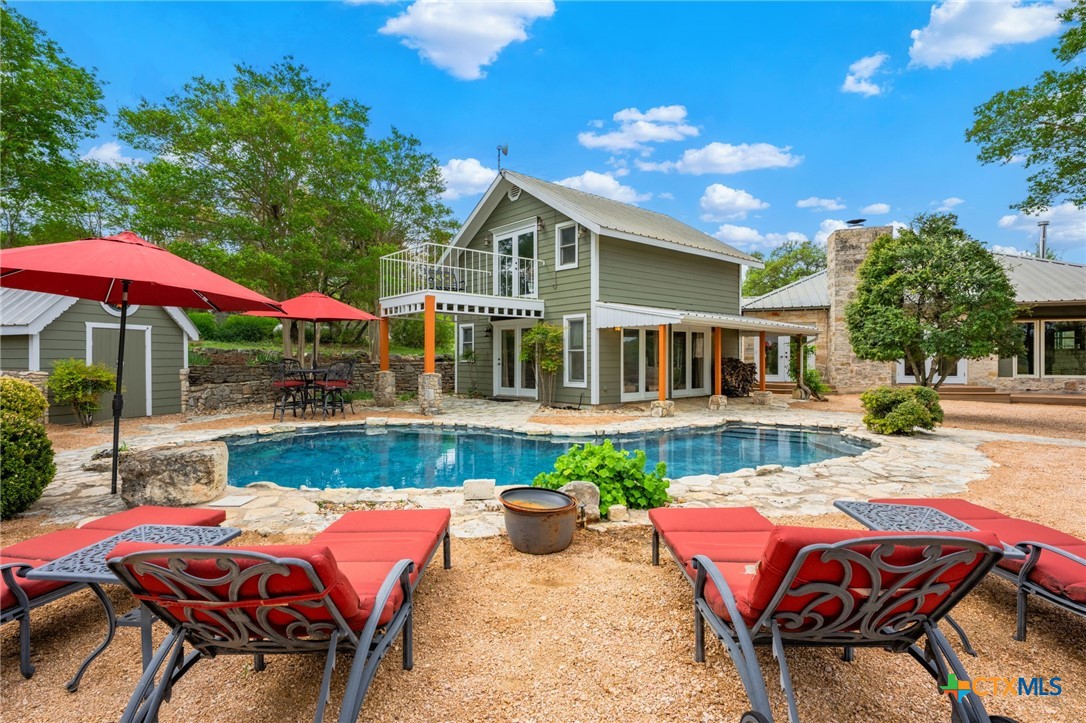 main property photo 16