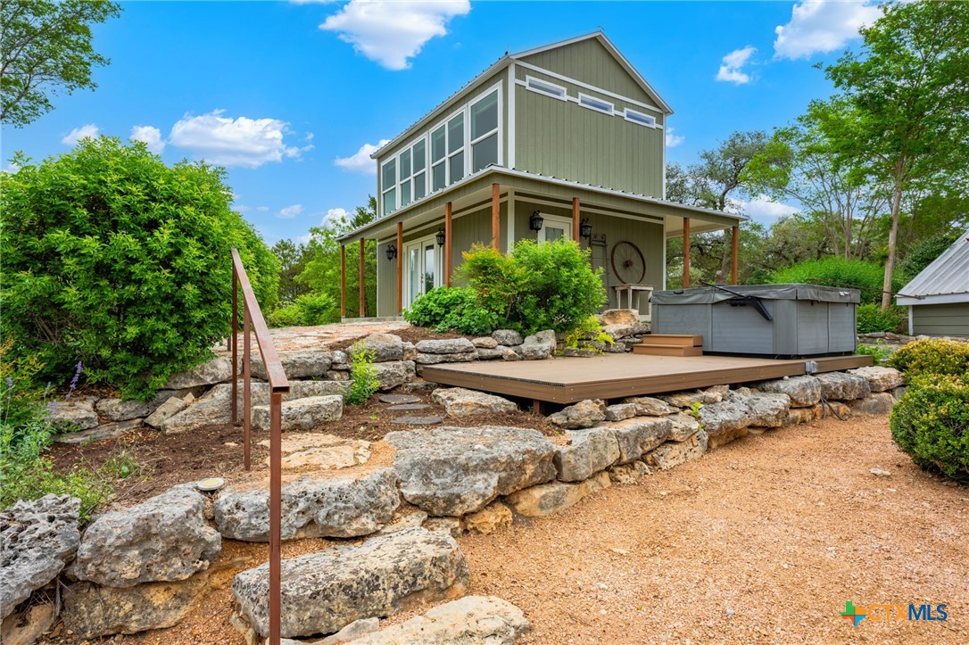main property photo 23