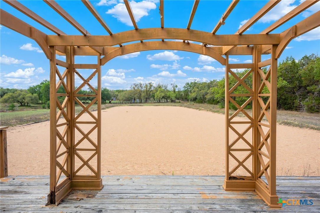 main property photo 41