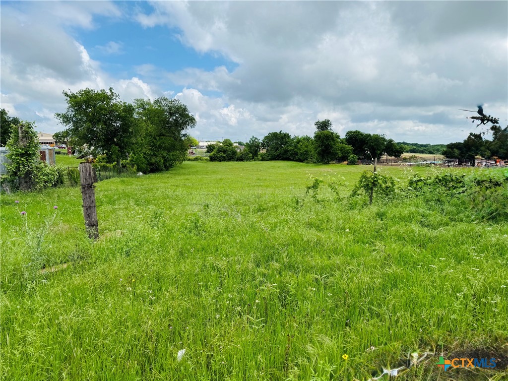 main property photo 11