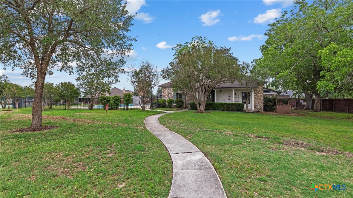 main property photo 39