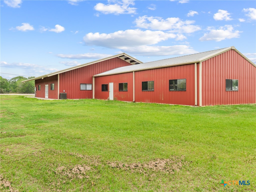 main property photo 23