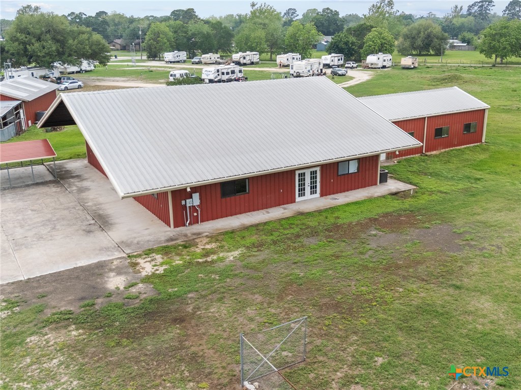 main property photo 30