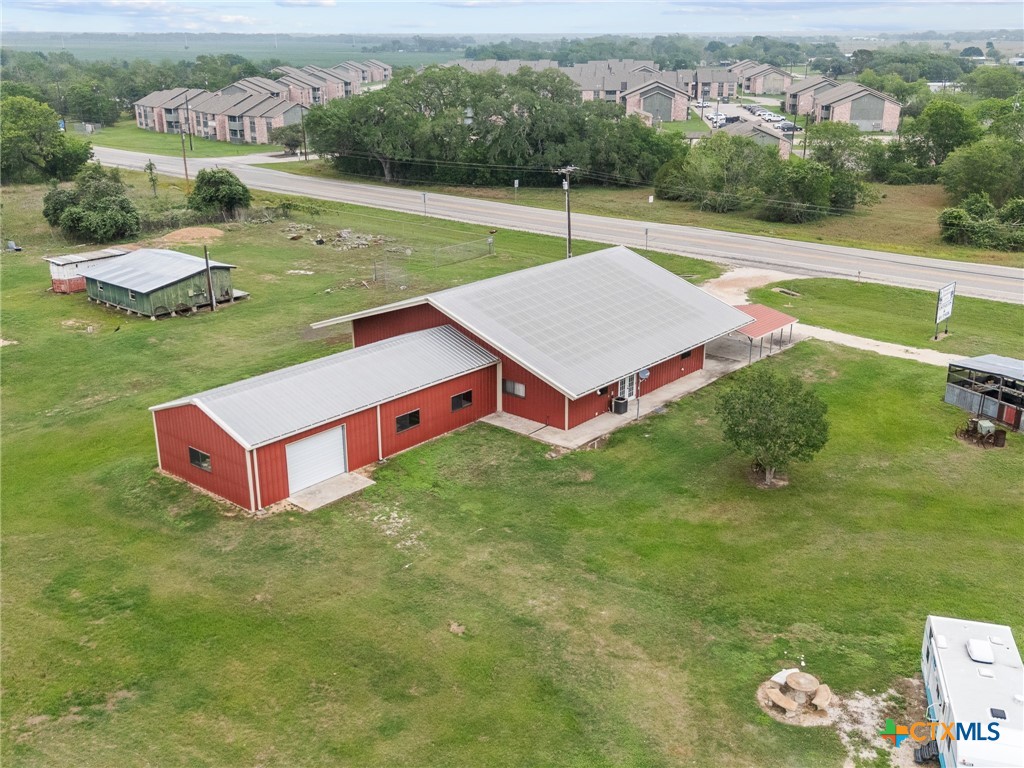 main property photo 32