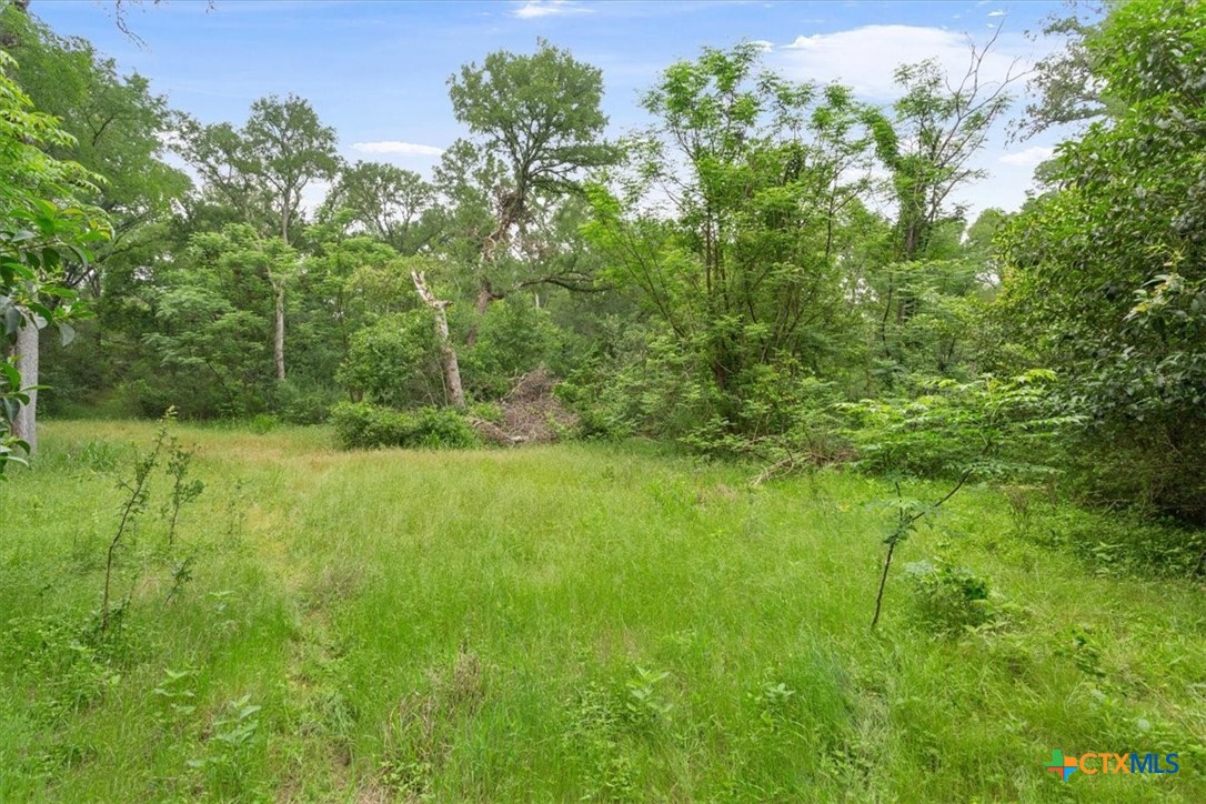 main property photo 11