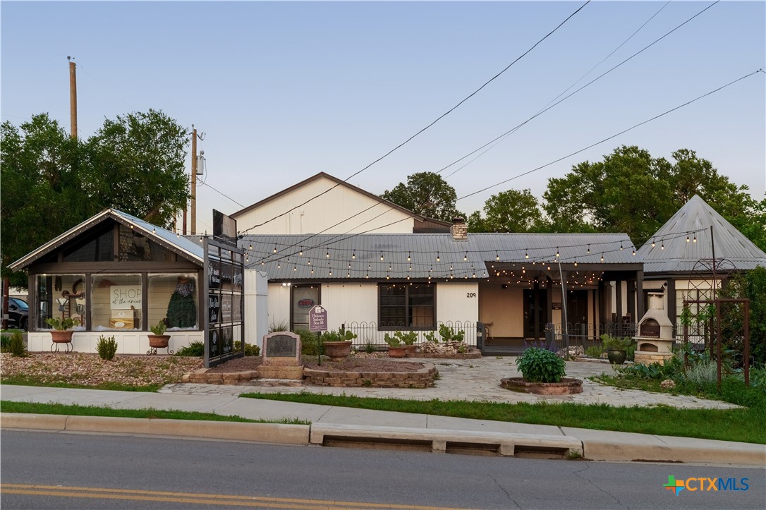 main property photo 2