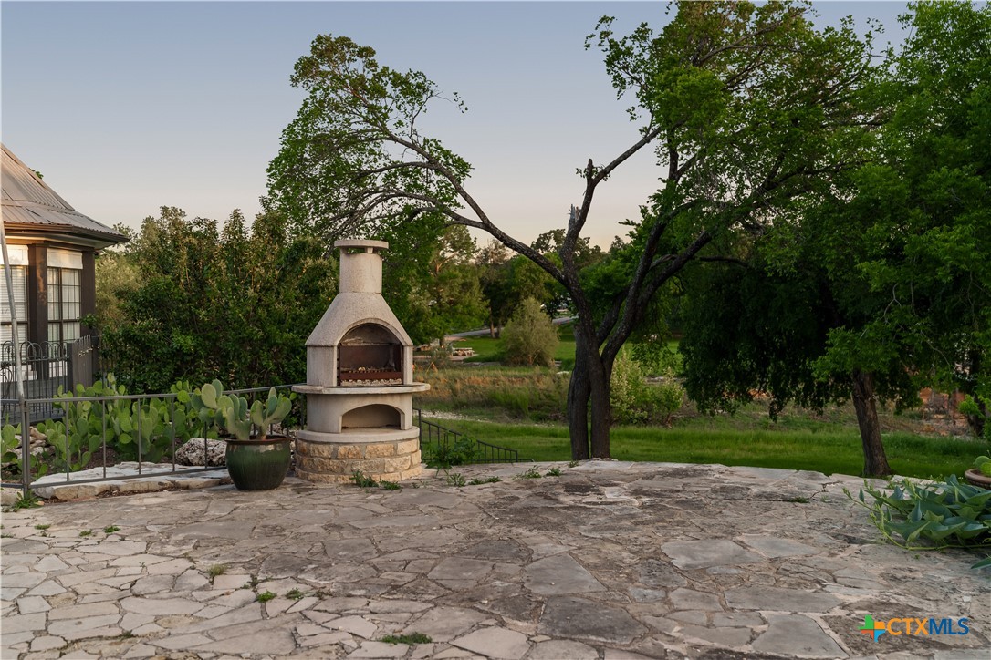 main property photo 29