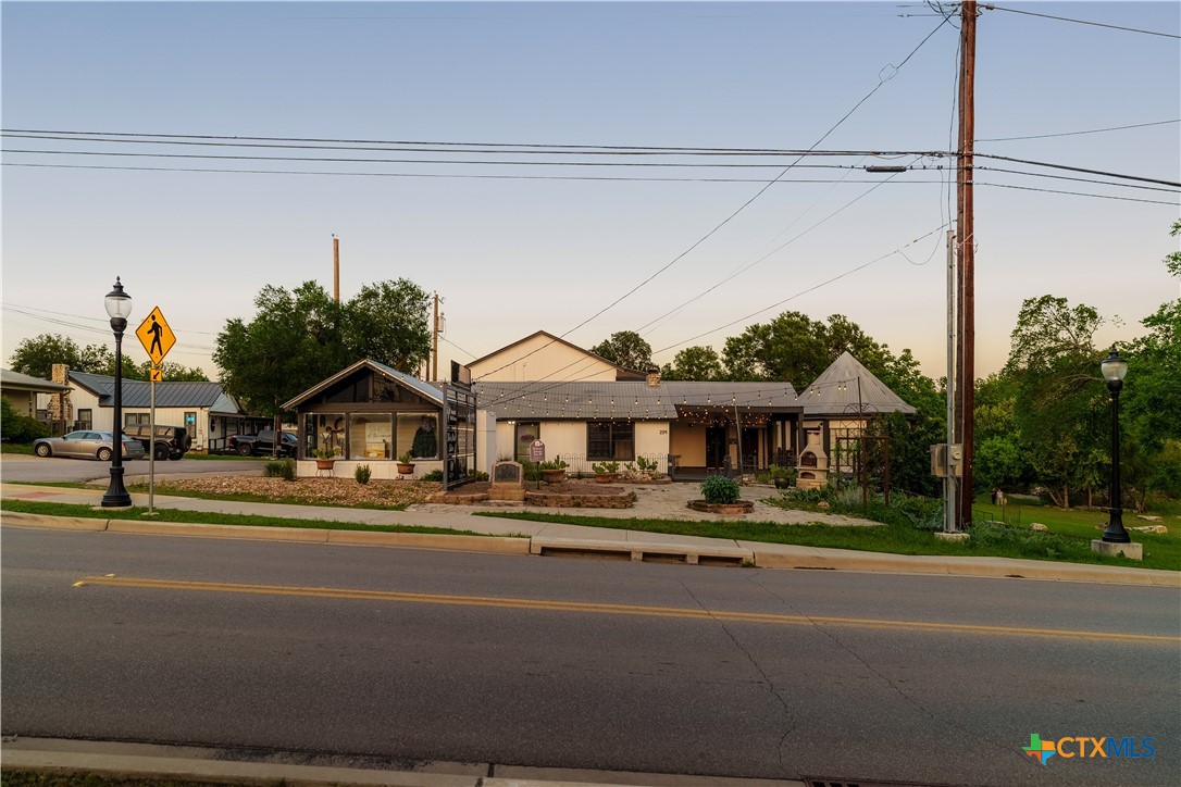 main property photo 32