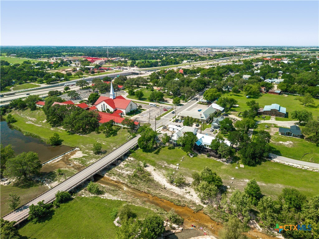 main property photo 34