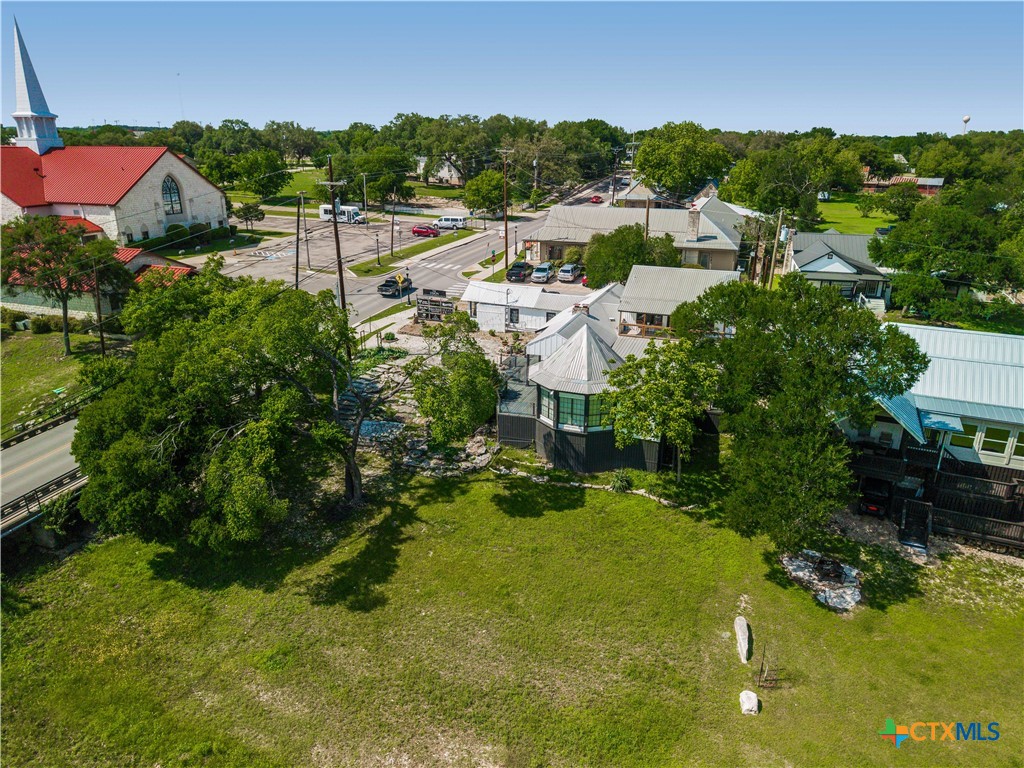 main property photo 36