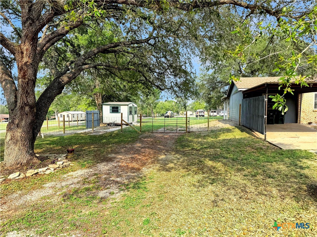 main property photo 18