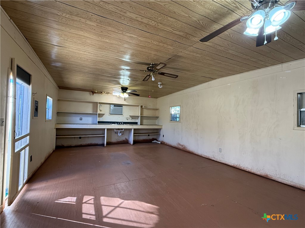 main property photo 43