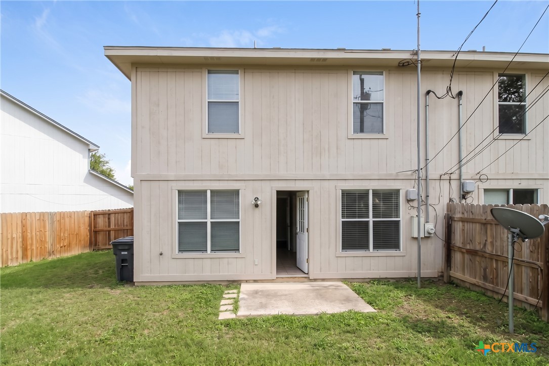 main property photo 11