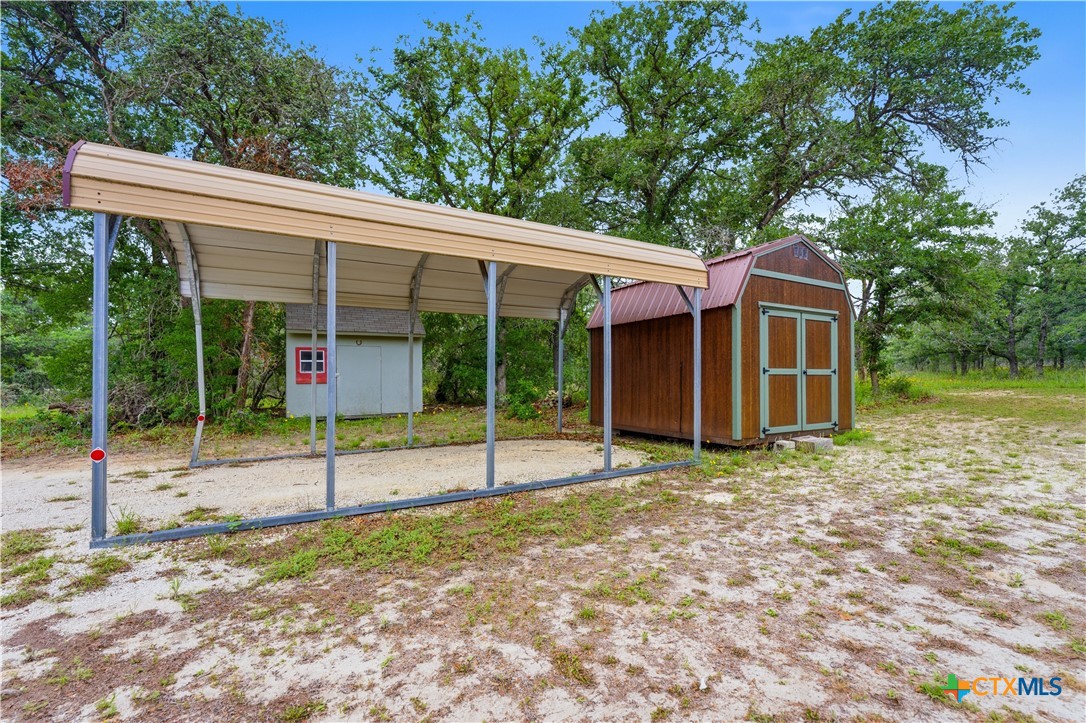 main property photo 40