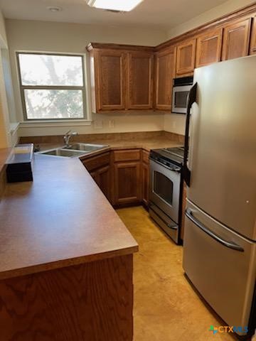 main property photo 10