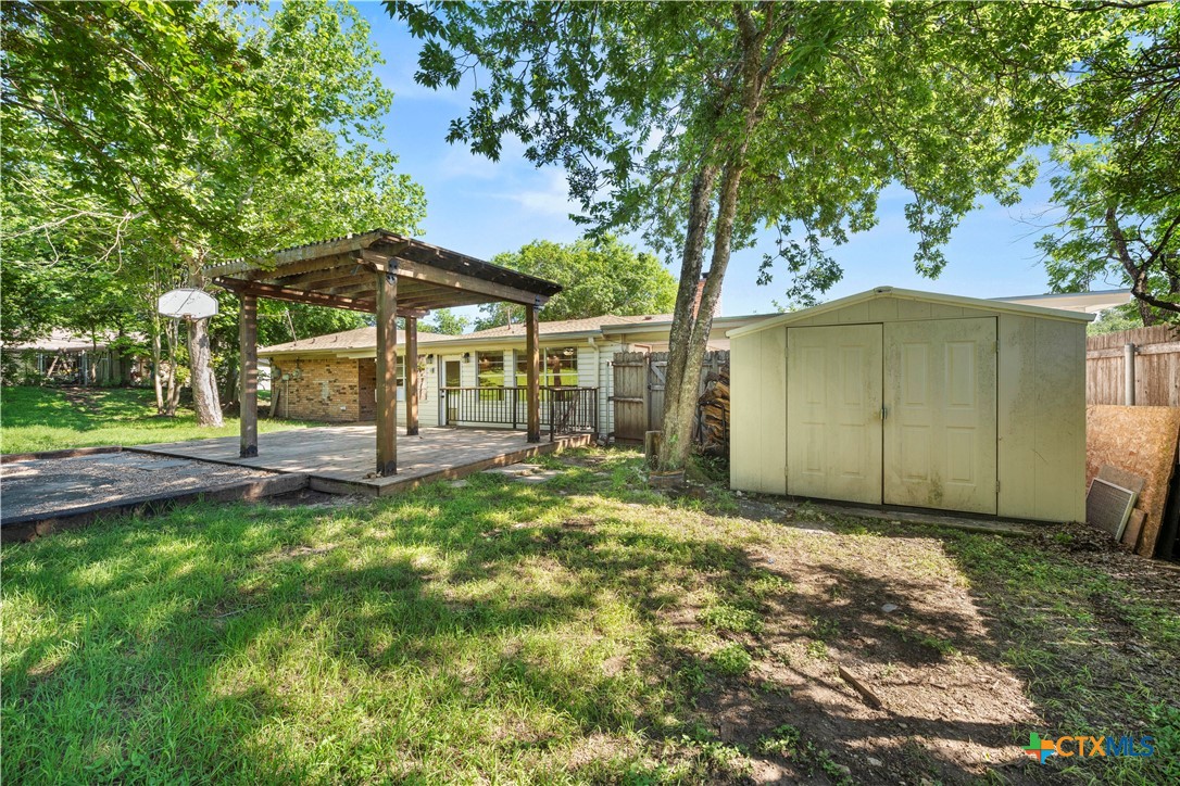 main property photo 39