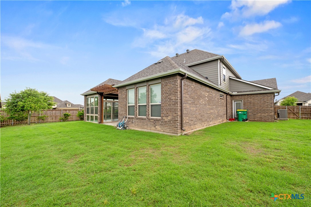 main property photo 47