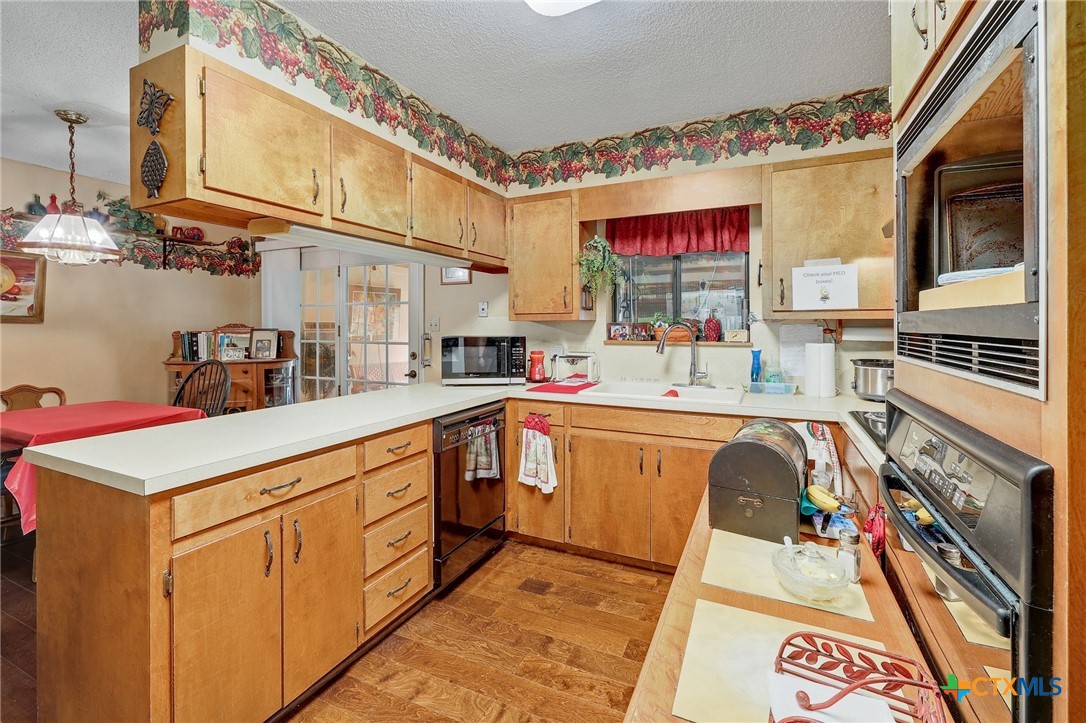 main property photo 9