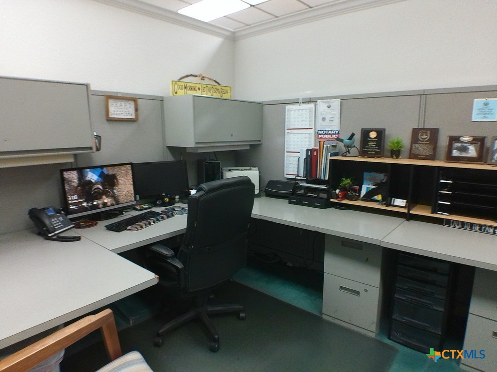 main property photo 16