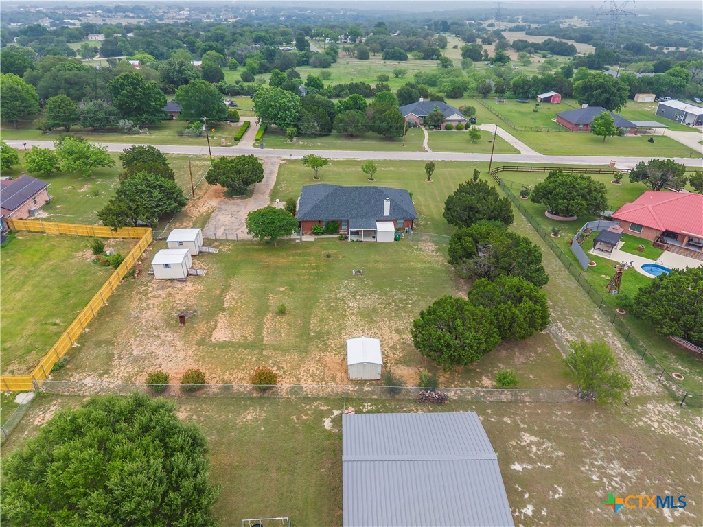 main property photo 35