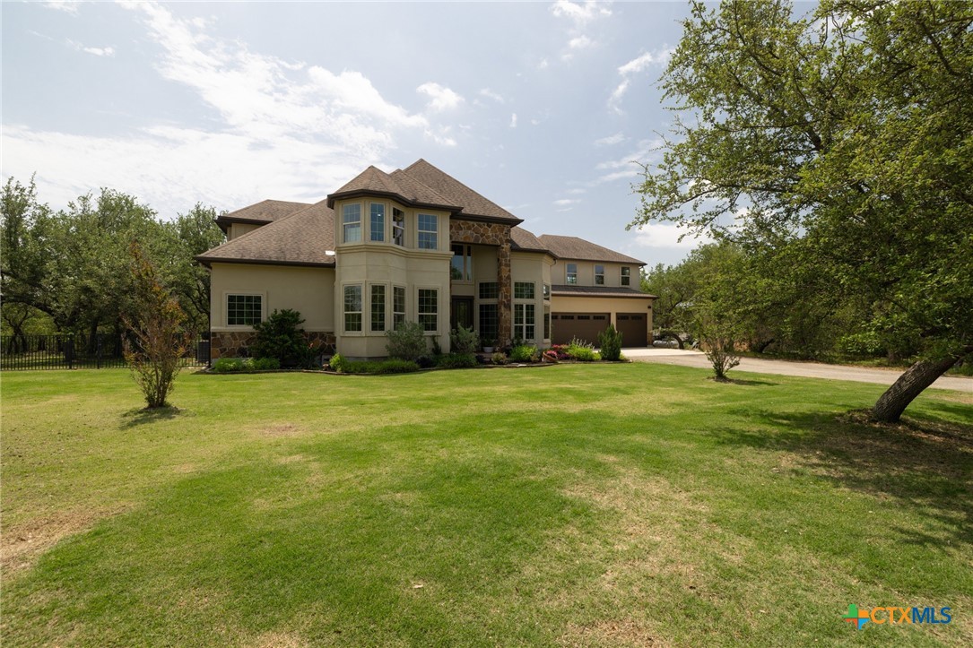main property photo 8