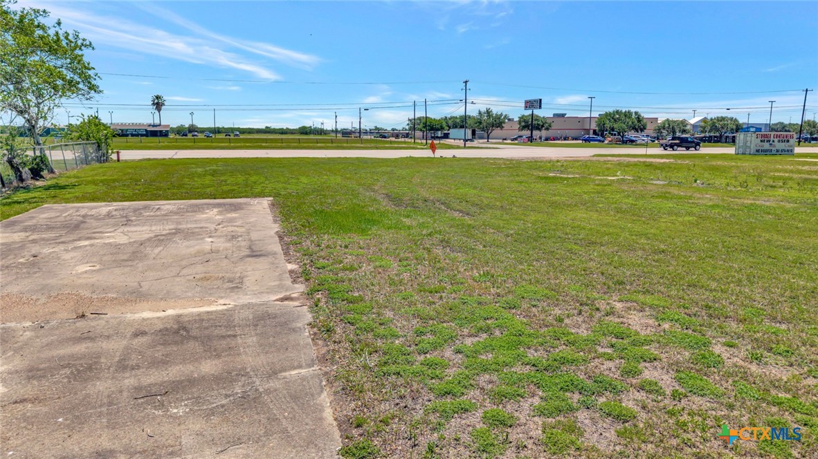 main property photo 11