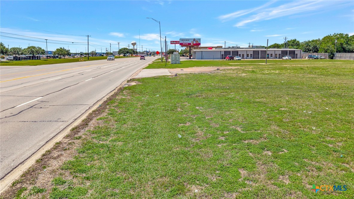 main property photo 13