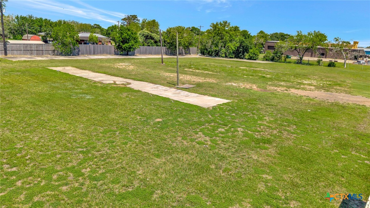 main property photo 14