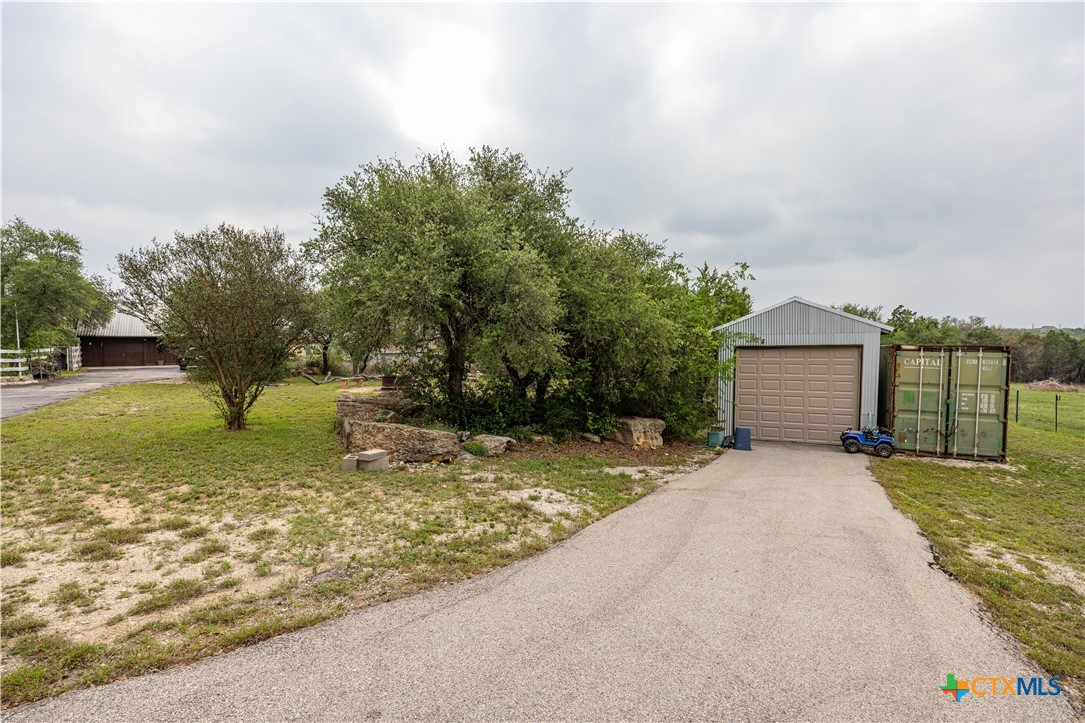 main property photo 10