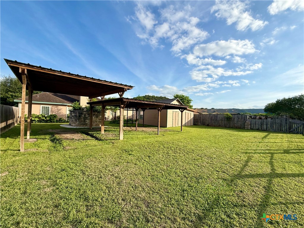 main property photo 18
