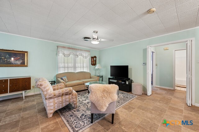 main property photo 13