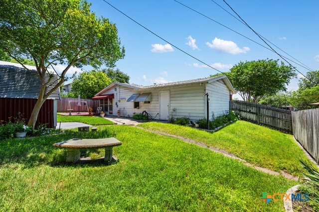main property photo 41