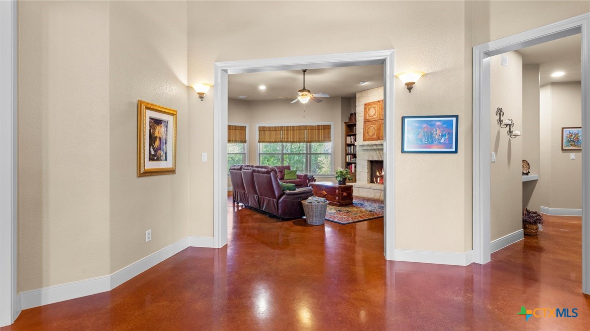 main property photo 18