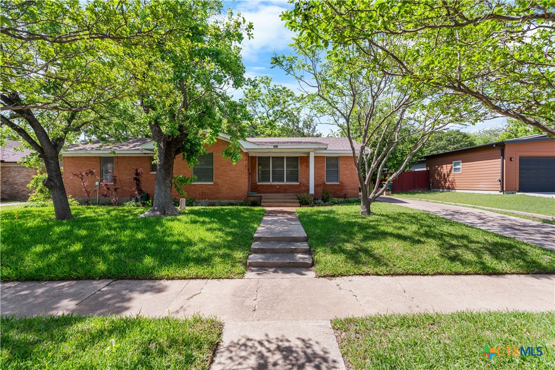 main property photo 29