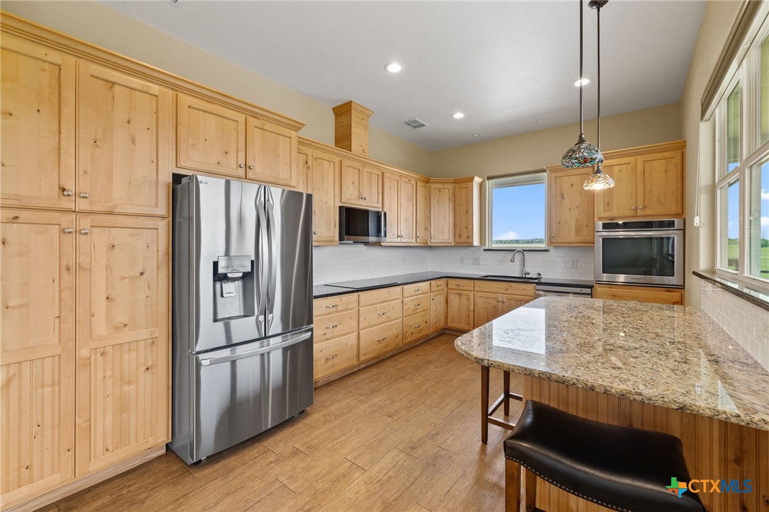 main property photo 5