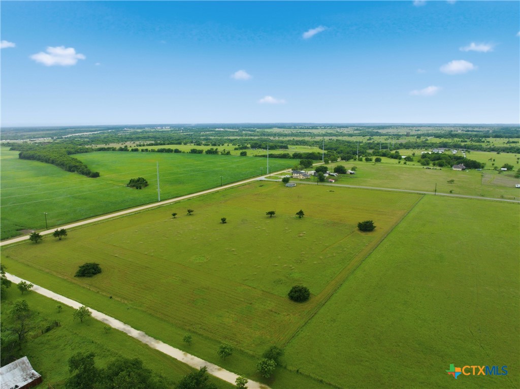 main property photo 11