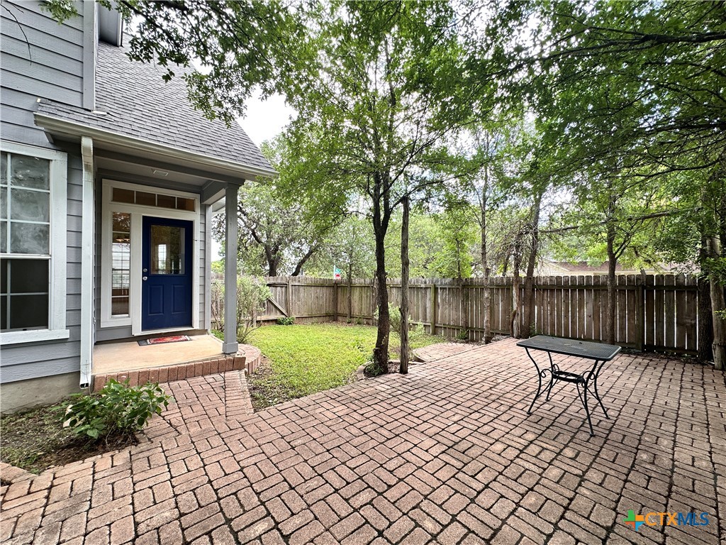 main property photo 40