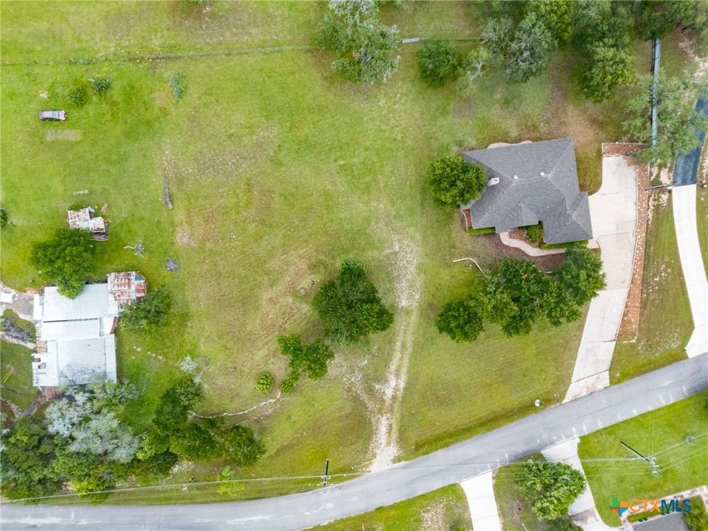 main property photo 38