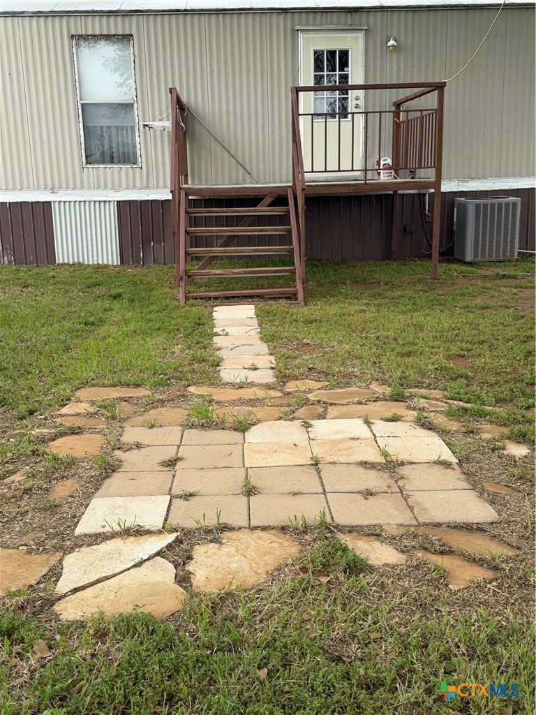 main property photo 28