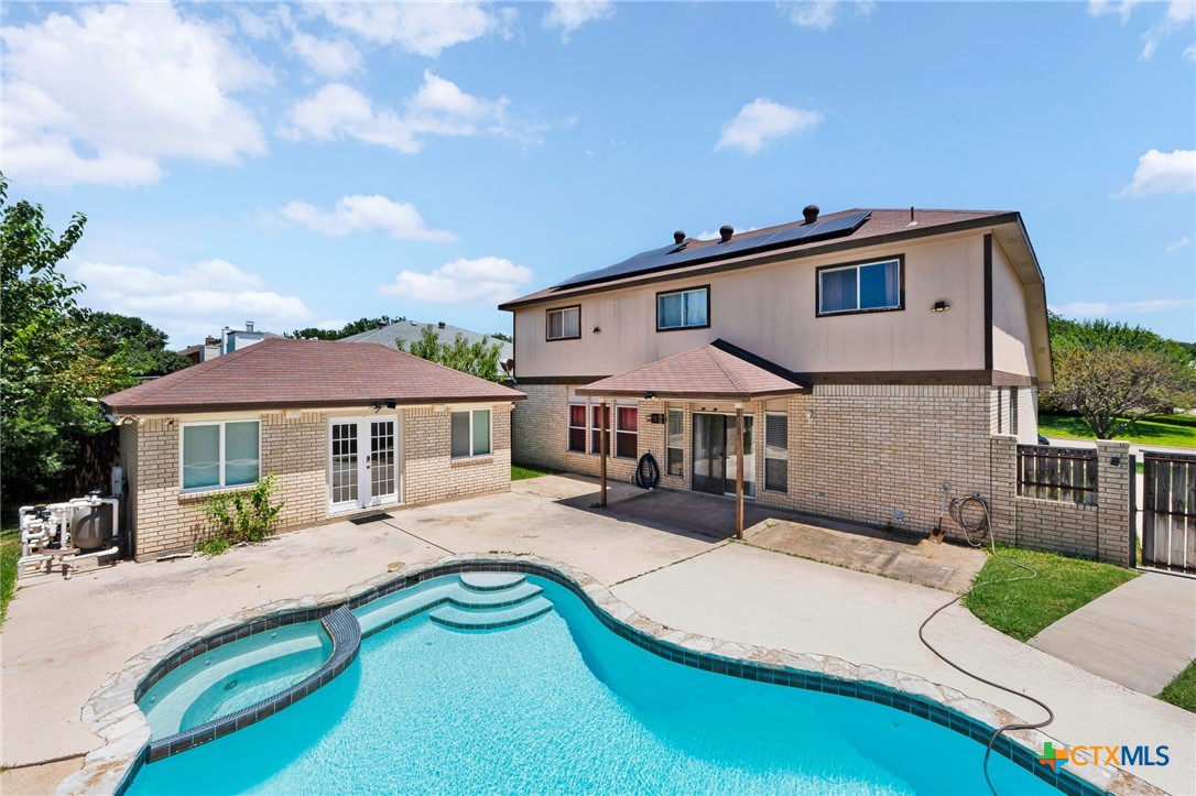 main property photo 23