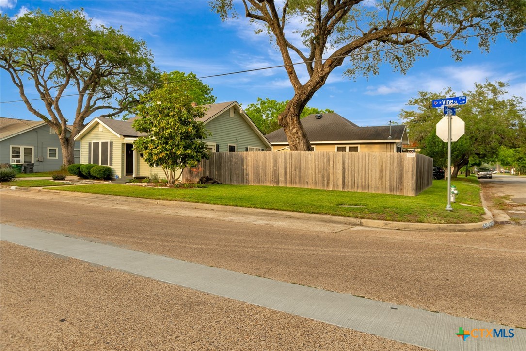 main property photo 37