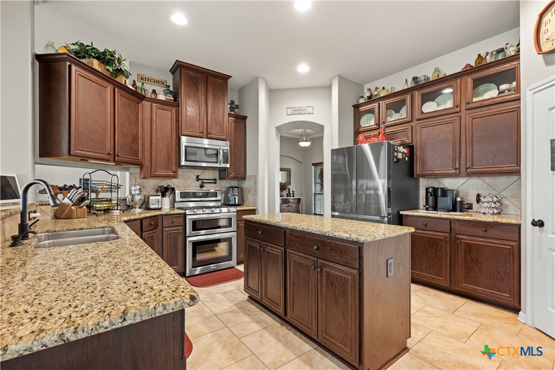 main property photo 15