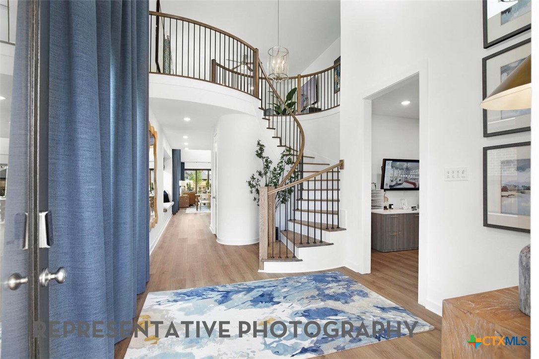 main property photo 18