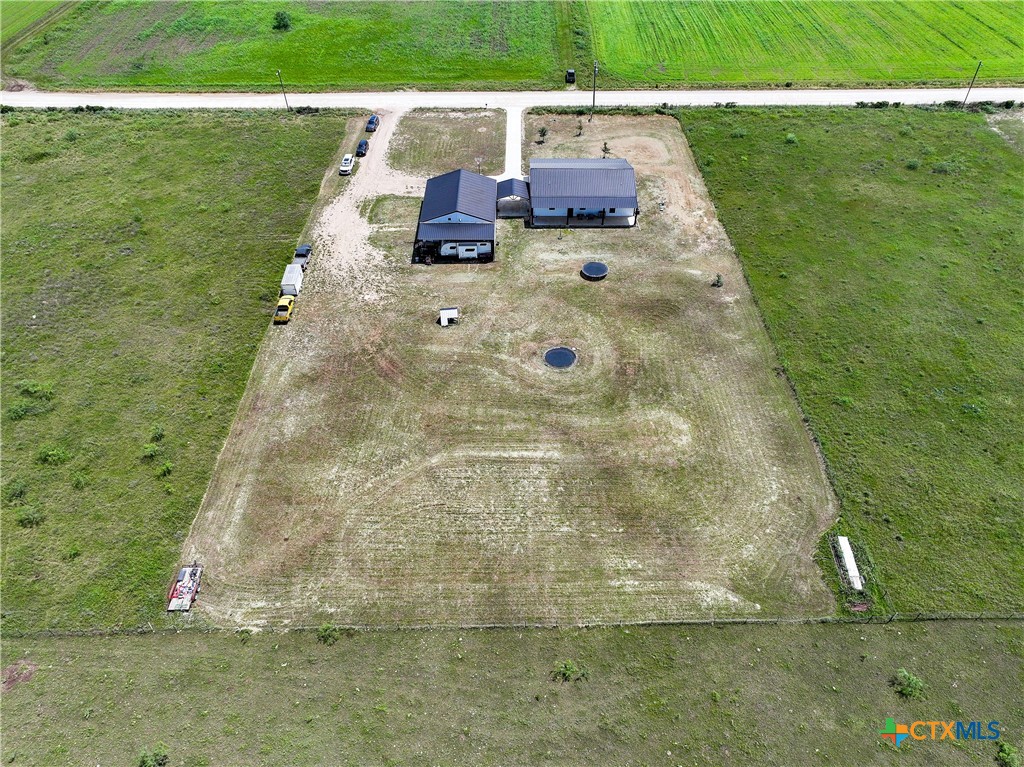 main property photo 40