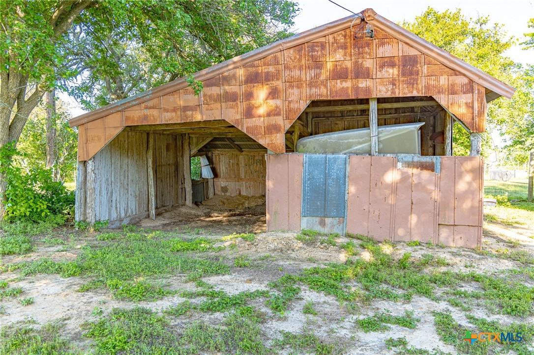 main property photo 19