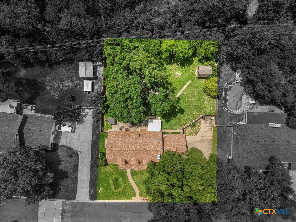 main property photo 35