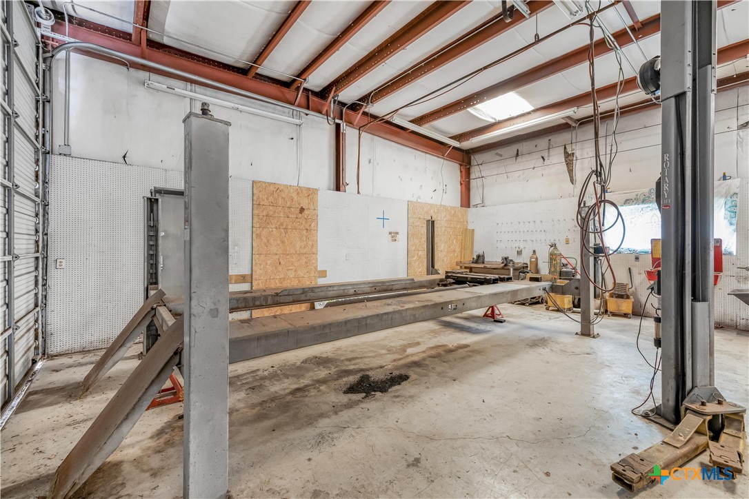 main property photo 15