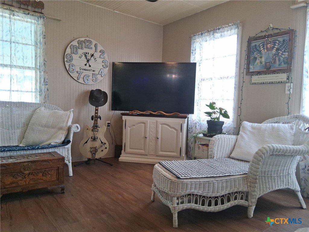 main property photo 15