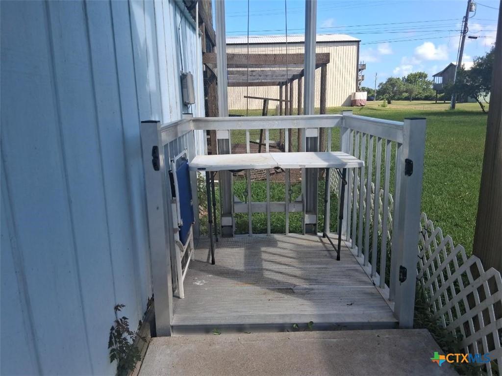 main property photo 28