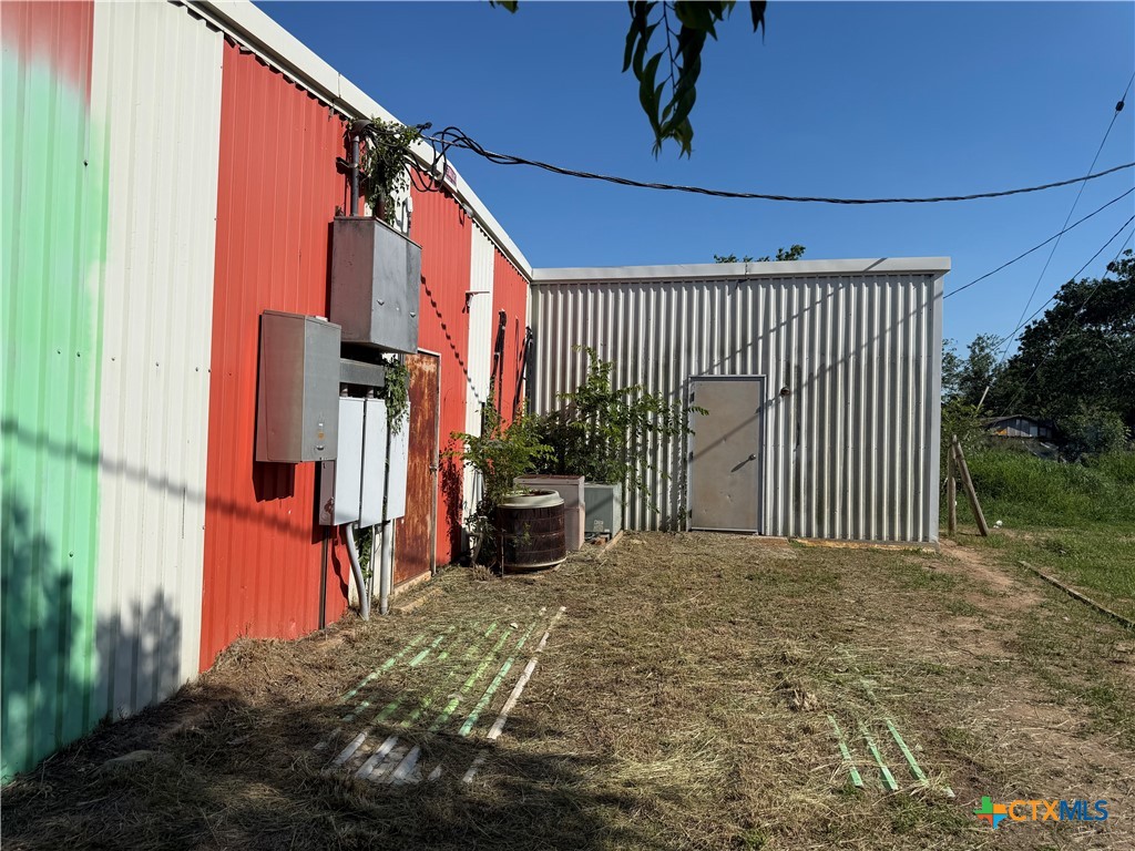 main property photo 5